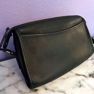 Coach Vintage USA Taylor Black Leather Shoulder Bag #D6C-9944